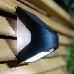 Applique murale hybride Solaire / USB, 350 Lumens, IP54, 3 modes d'éclairage, 10h d'autonomie